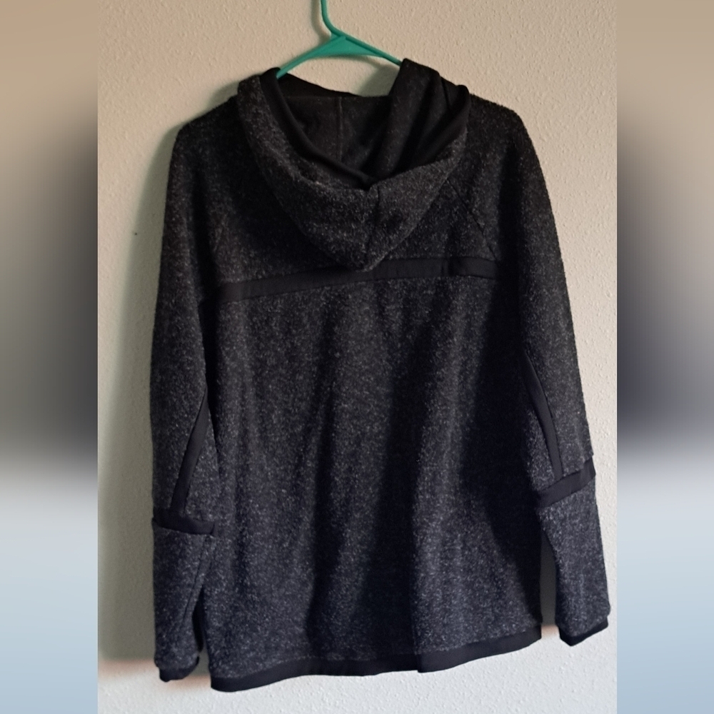 Nike Thermal Gray Black Hooded Fleece - Picture 2 of 6